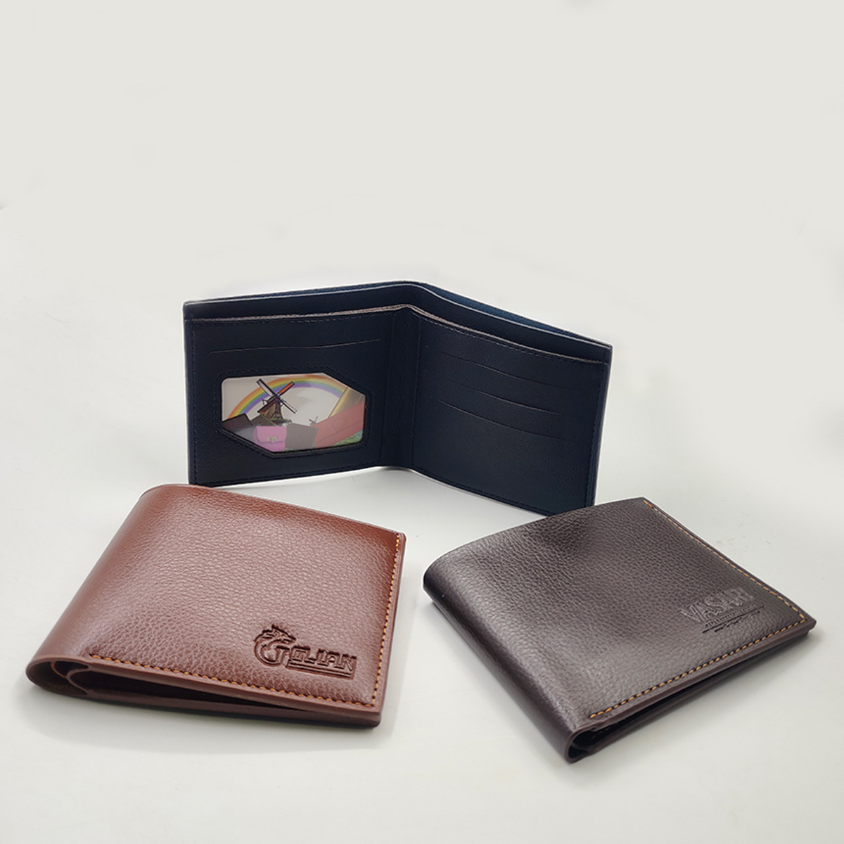 Men's business wallet leather folding wallet with logo printing, simple and fashionable business short card case, cross-border bestseller Application Scenario