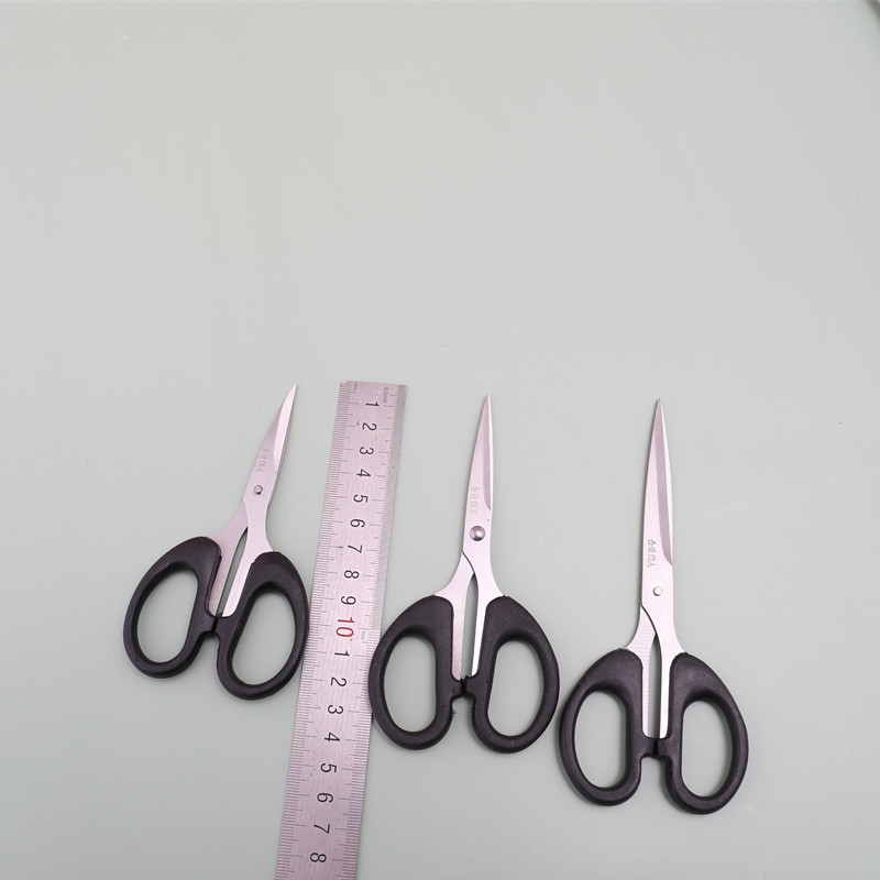 办公剪刀实物图