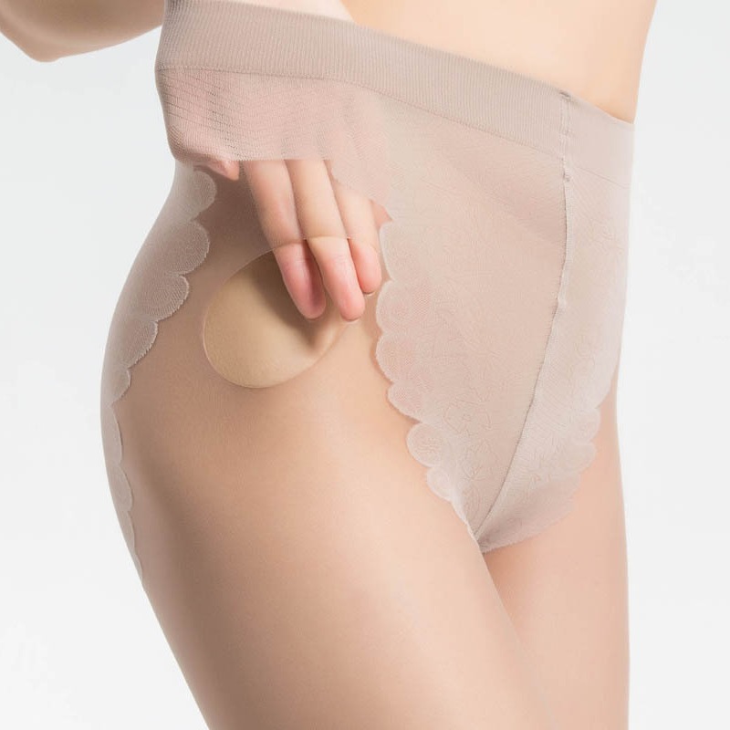 Spring and summer oversized anti-shedding silk stockings, women's flesh-colored large bikini, pineapple silk stockings, a perfect accessory for bare legs, outer layer with feet attached