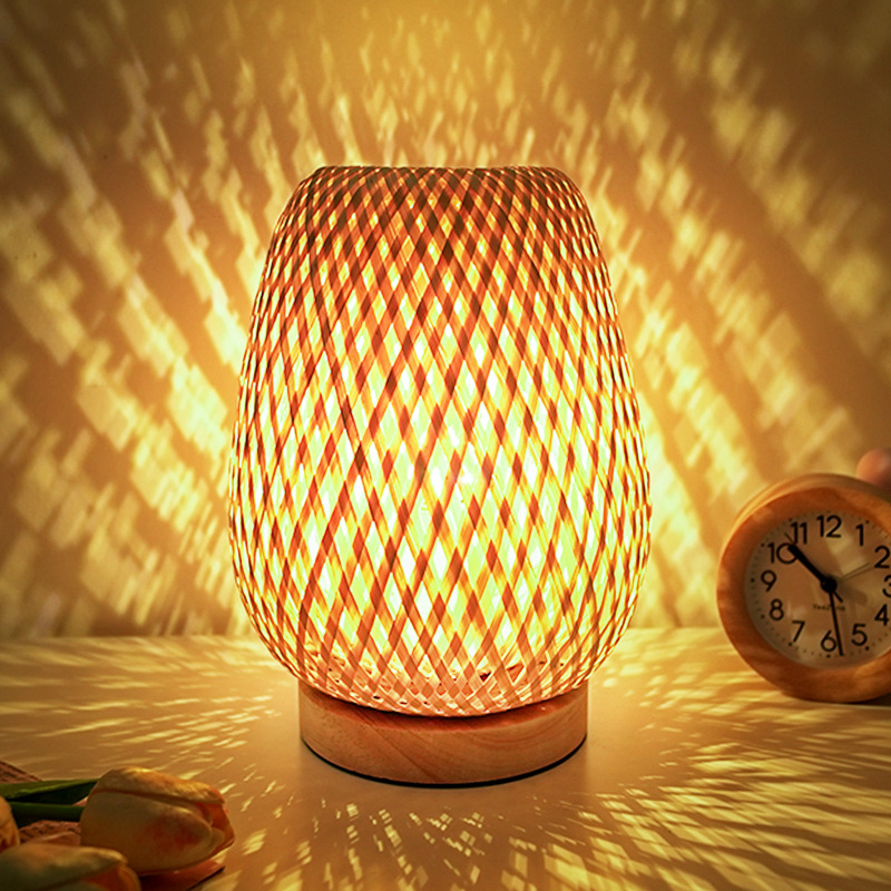 Wabi-Sabi Bamboo Lamp Bedside Lamp Bedroom Northern Europe Ins Bamboo Woven Light Night Light Homestay-Style Retro Lamp Japanese Application Scenario