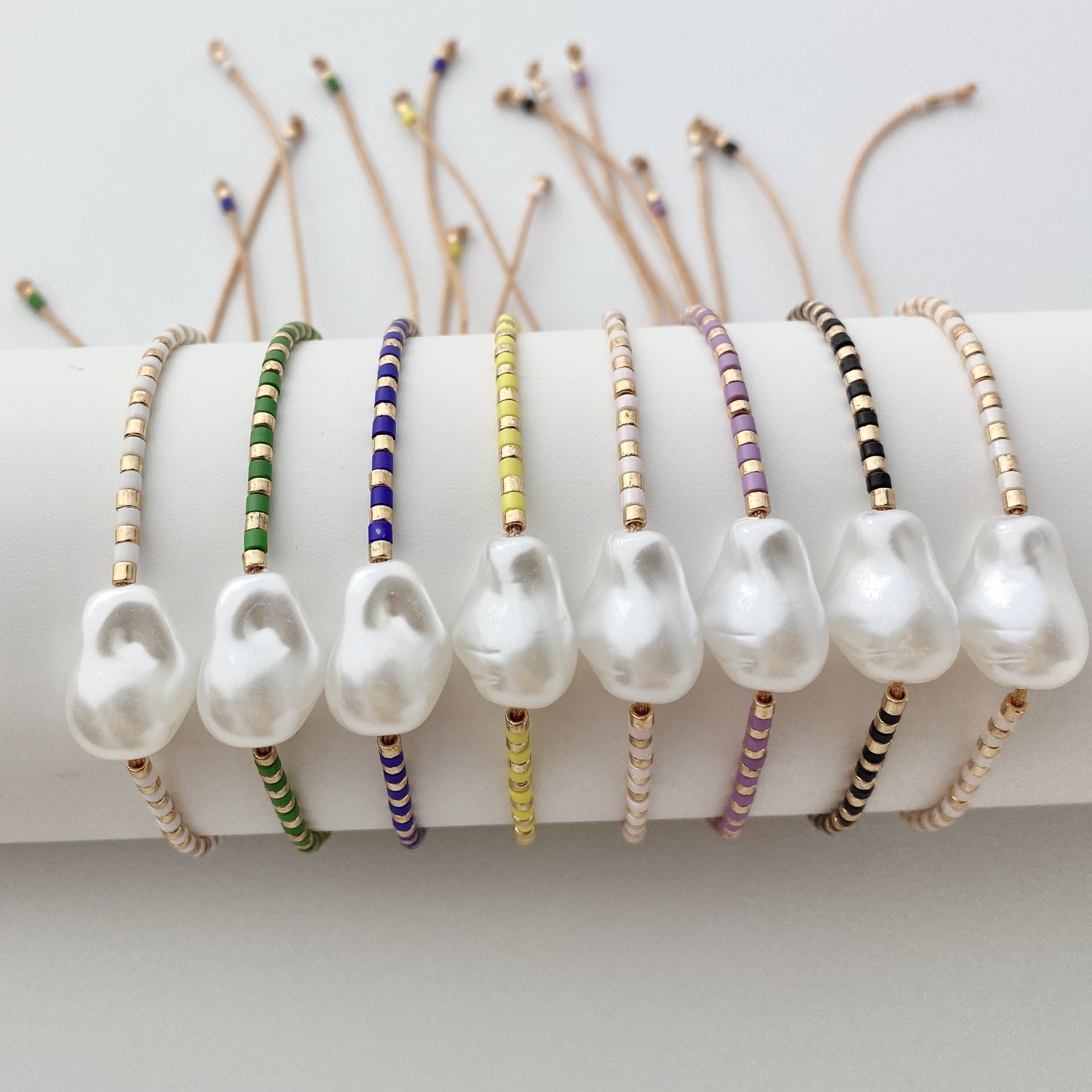Europe And The United States Foreign Trade Selling Simple National Style Cross-Border New Imitation Baroque Pearl Fine Rice Beads Hand-Woven Small Bracelet Ins Europe And The United States Wind Couple String Gift Manufacturers Wholesale details Picture