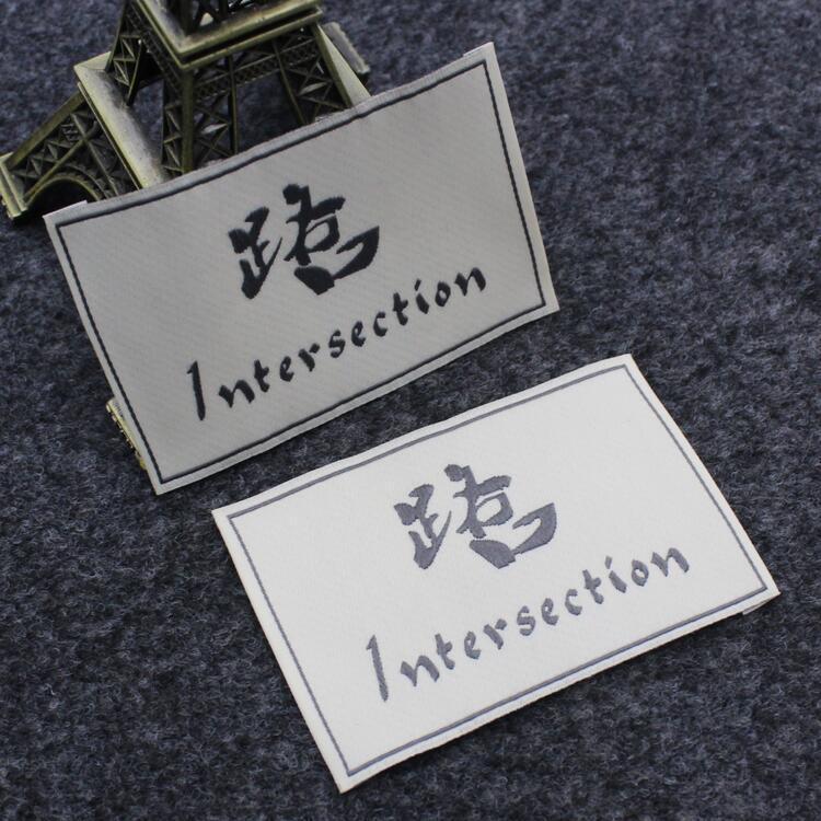 Customized PVC drip molding nameplates, rubber labels for shoes, hats and bags, semi-transparent silk-screened silicone labels, three-dimensional Velcro adhesive stamps Specification image