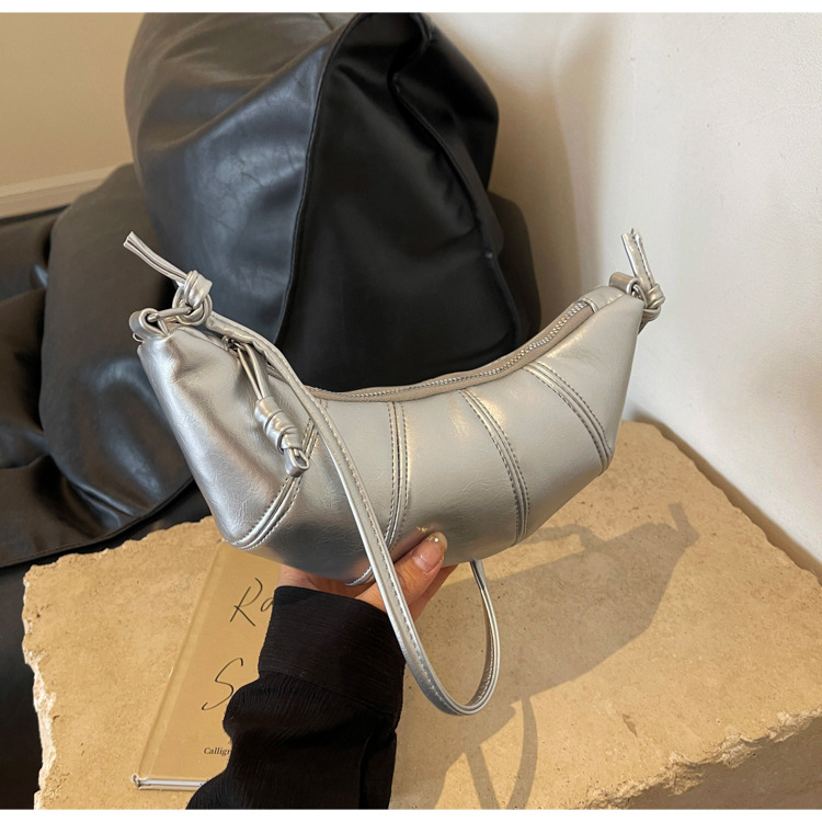 跨境外贸牛角包女包新款潮简约时尚斜挎饺子包百搭单肩箱包皮具男士手提包详情16