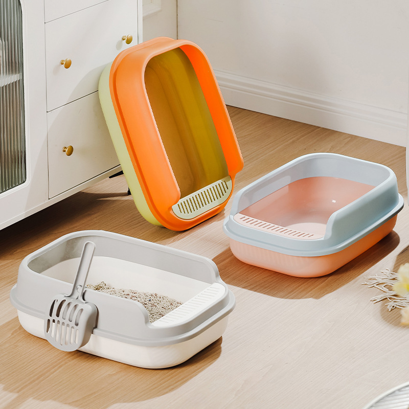 Semi-enclosed large cat litter box, thickened to prevent splashing, cat toilet, cat litter, pet supplies wholesale, cat litter box with shovel included Application Scenario