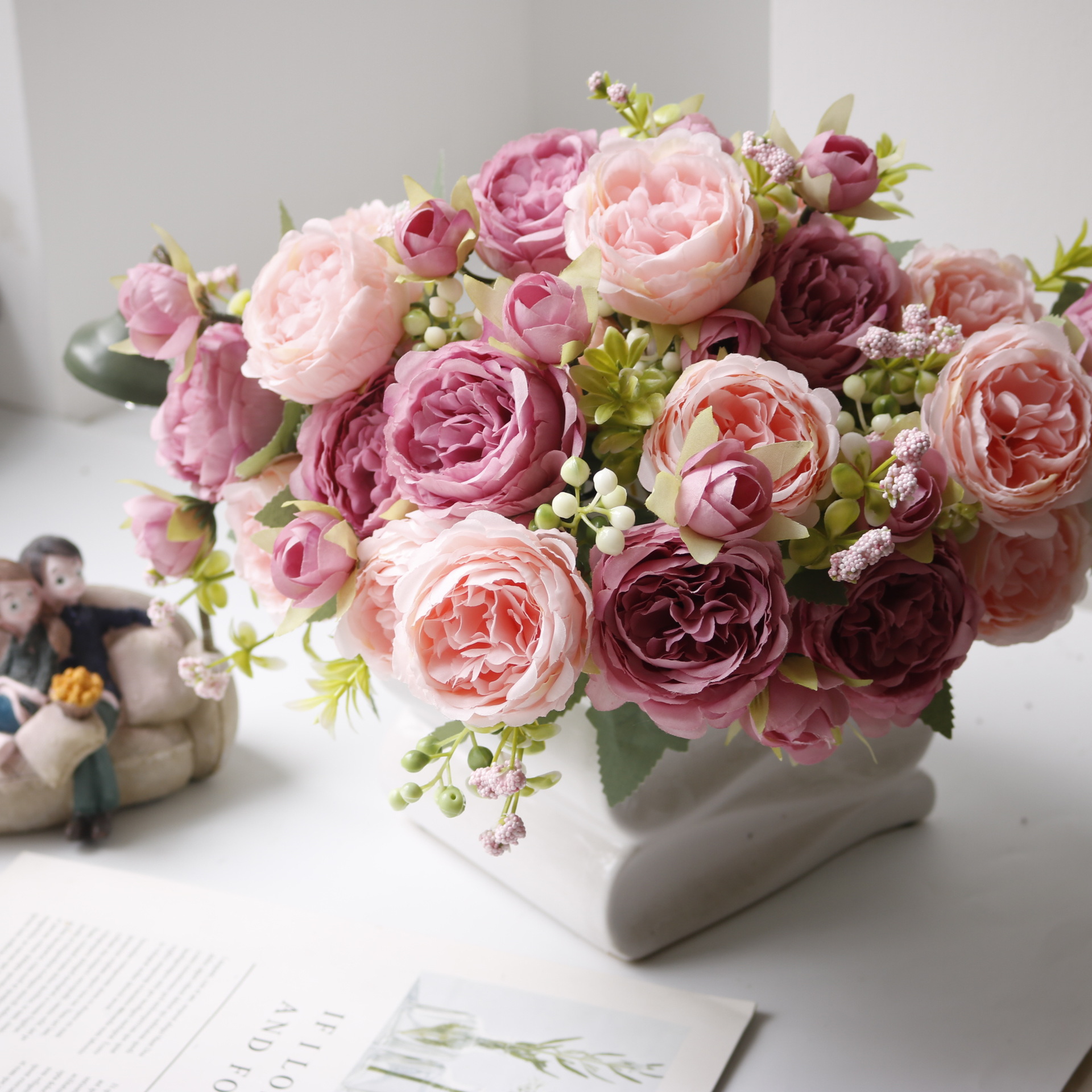 Spot Wholesale Home Decoration Simulation Fake Flower Small Bouquet Rose Wedding Arrangement Simulation 5 Head Persian Rose Specification drawing