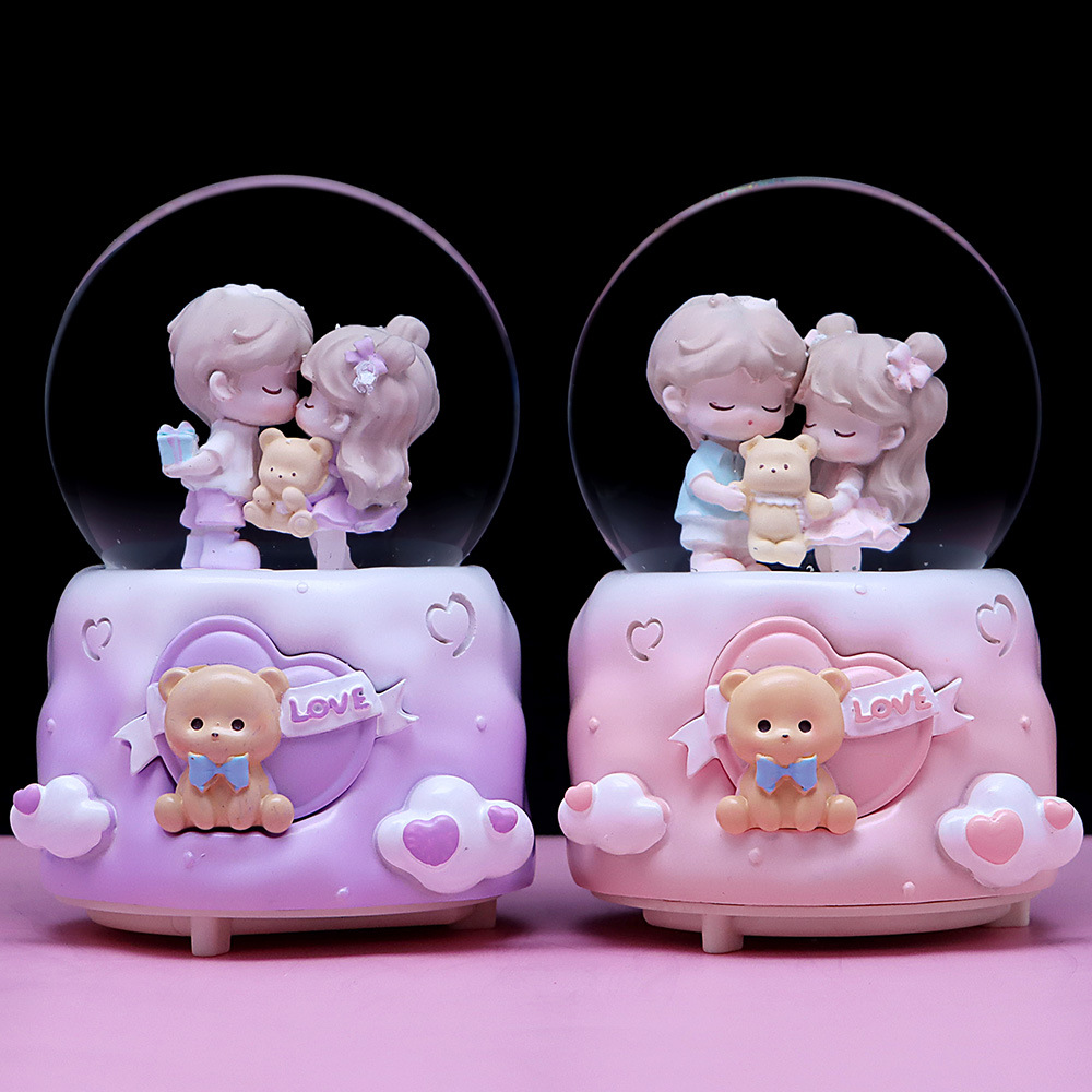 情人节甜蜜礼物水晶球音乐盒创意树脂摆件送女朋友浪漫发光八音盒