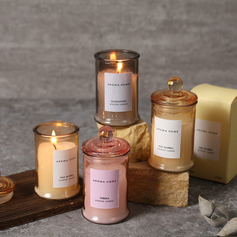 Z Scented Candle Soybean Wax New Small Tea Can Fragrance Gift Accompanied By A Hand Gift Wholesale Application Scenario