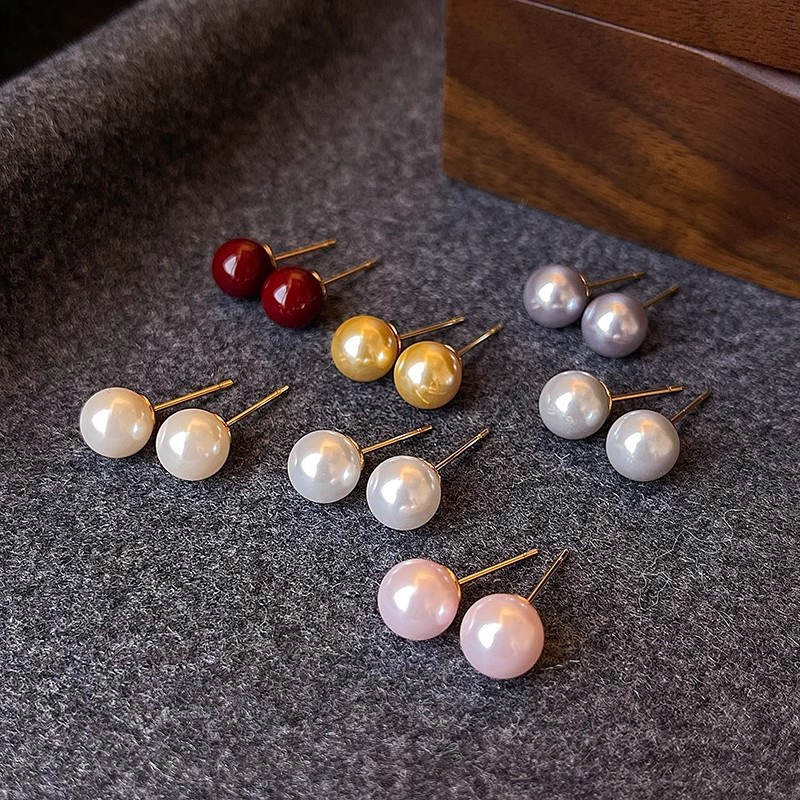Seven-piece set gift box, one-week pearl stud earrings for women, autumn and winter, light luxury and high-end feel, no need to remove New Year's earrings for sleeping, wholesale Application Scenario