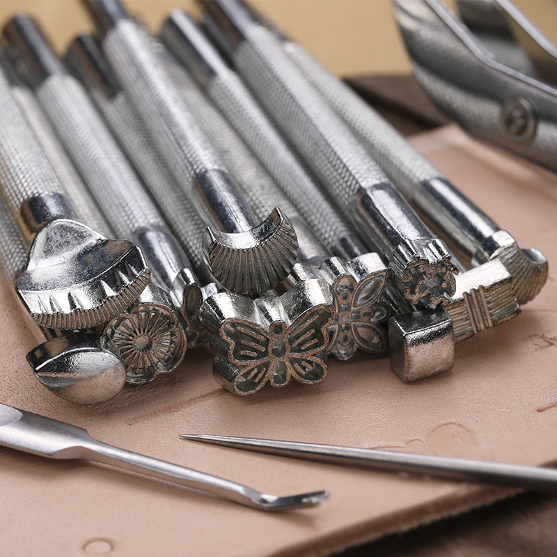 Cross-border best-selling handmade leather sewing complete set of tools, DIY leather and leather art set, leather cutting knife and cone Specification image