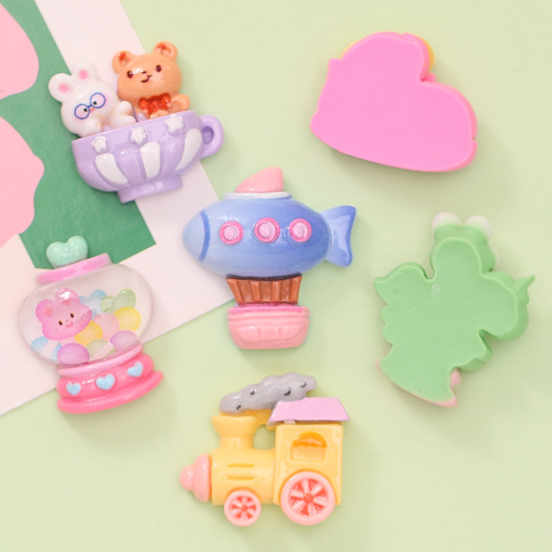 Amusement Park Airship Train Trojan Diy Cream Glue Mobile Phone Shell Hair Accessories Shoe Buckle Resin Accessories Wholesale Application Scenario