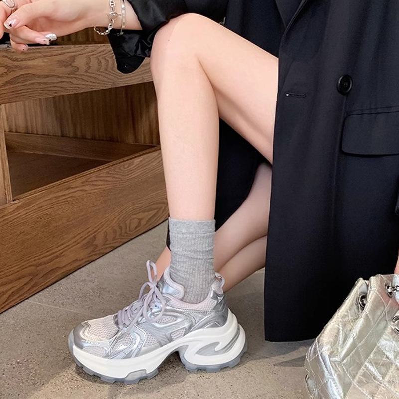 Grape Mother With 2024 Summer New Light Sports Shoes Breathable Mesh Surface Thick Sole Increase Daddy Shoes Female details Picture