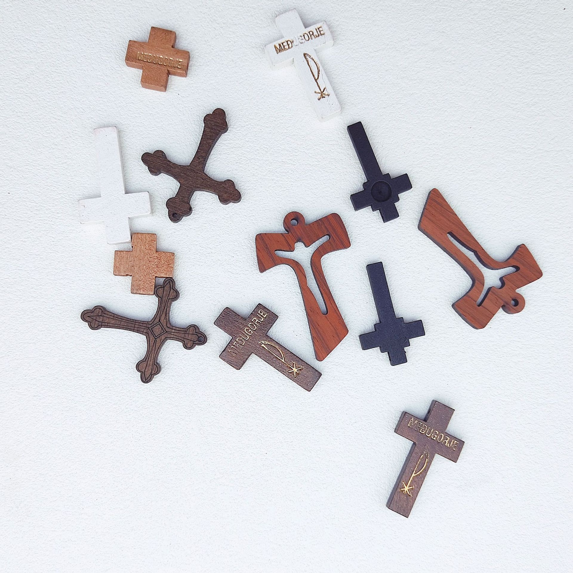 Chenglin wood beads, wooden crosses, beech wood round beads, loose beads, wood beads factory direct supply diy jewelry accessories wholesale Application Scenario