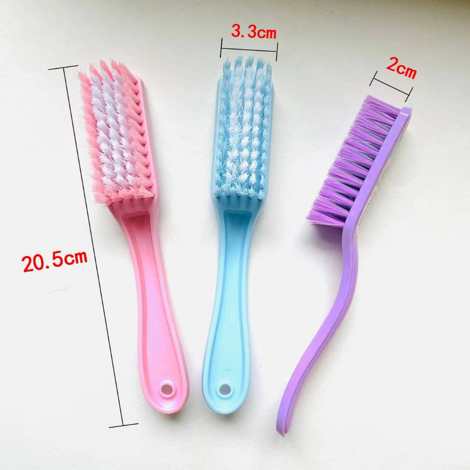 0121 Two-color long-handled shoe brush, soft-bristled shoe brush, cleaning brush, long-handled shoe brush, Nordic clothing brush, plastic brush, one yuan Application Scenario