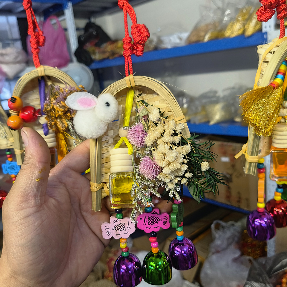 Car perfume, incense pendant, small broom pendant, broom, dustpan, dried flower, rearview mirror, bell pendant Specification image