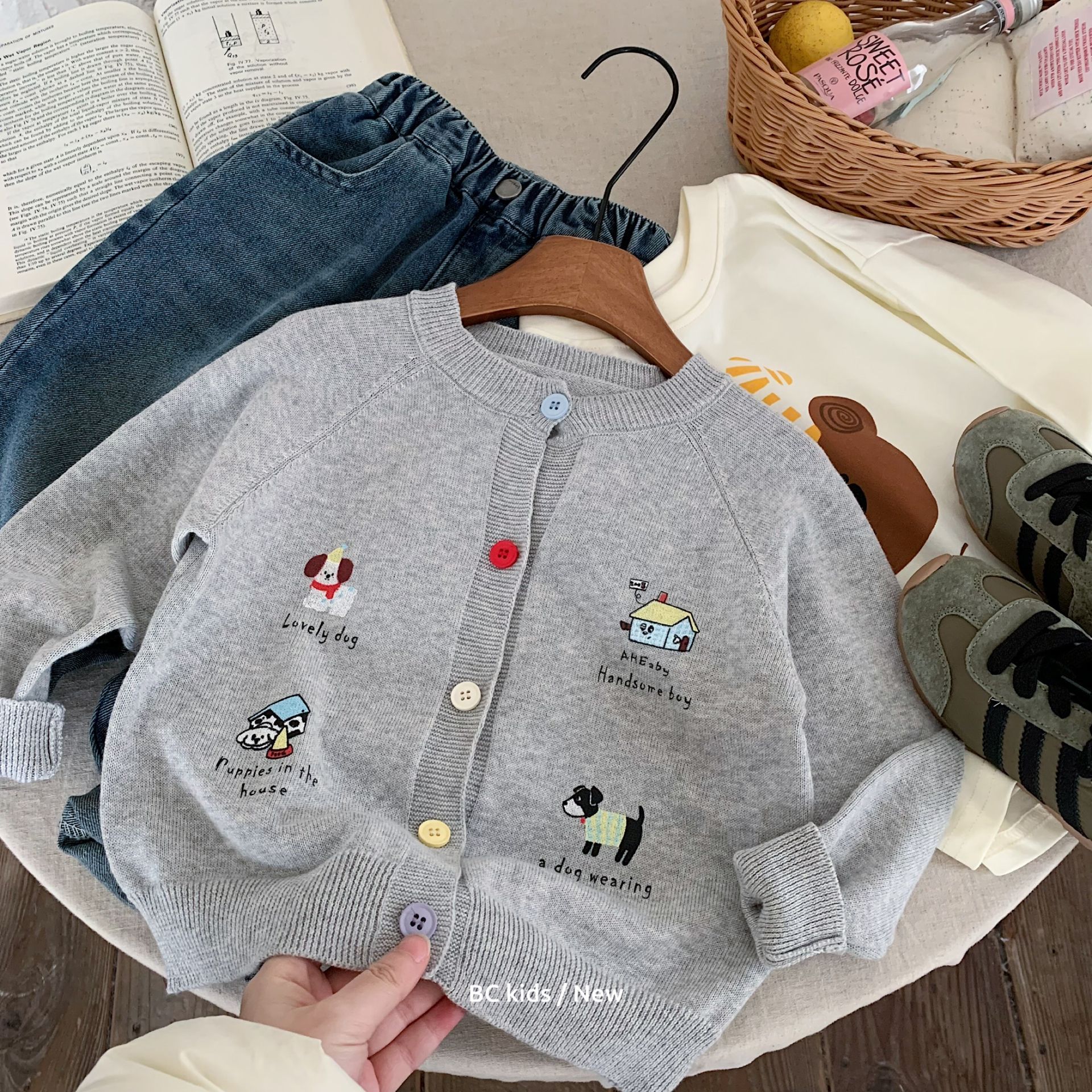 儿童毛衣邦诚2025春季新款男女童小狗开衫宝宝针织衫外套潮MY0105