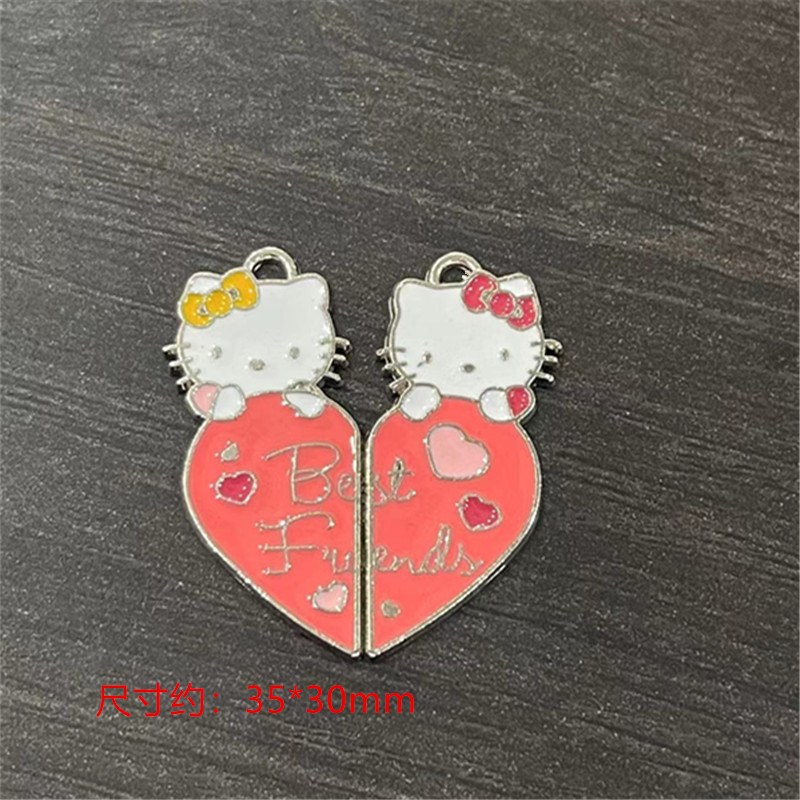 hello kitty necklace, light luxury, high-end, niche, trendy female, cool and hot girl, male, Instagram couple, a student best friend details Picture