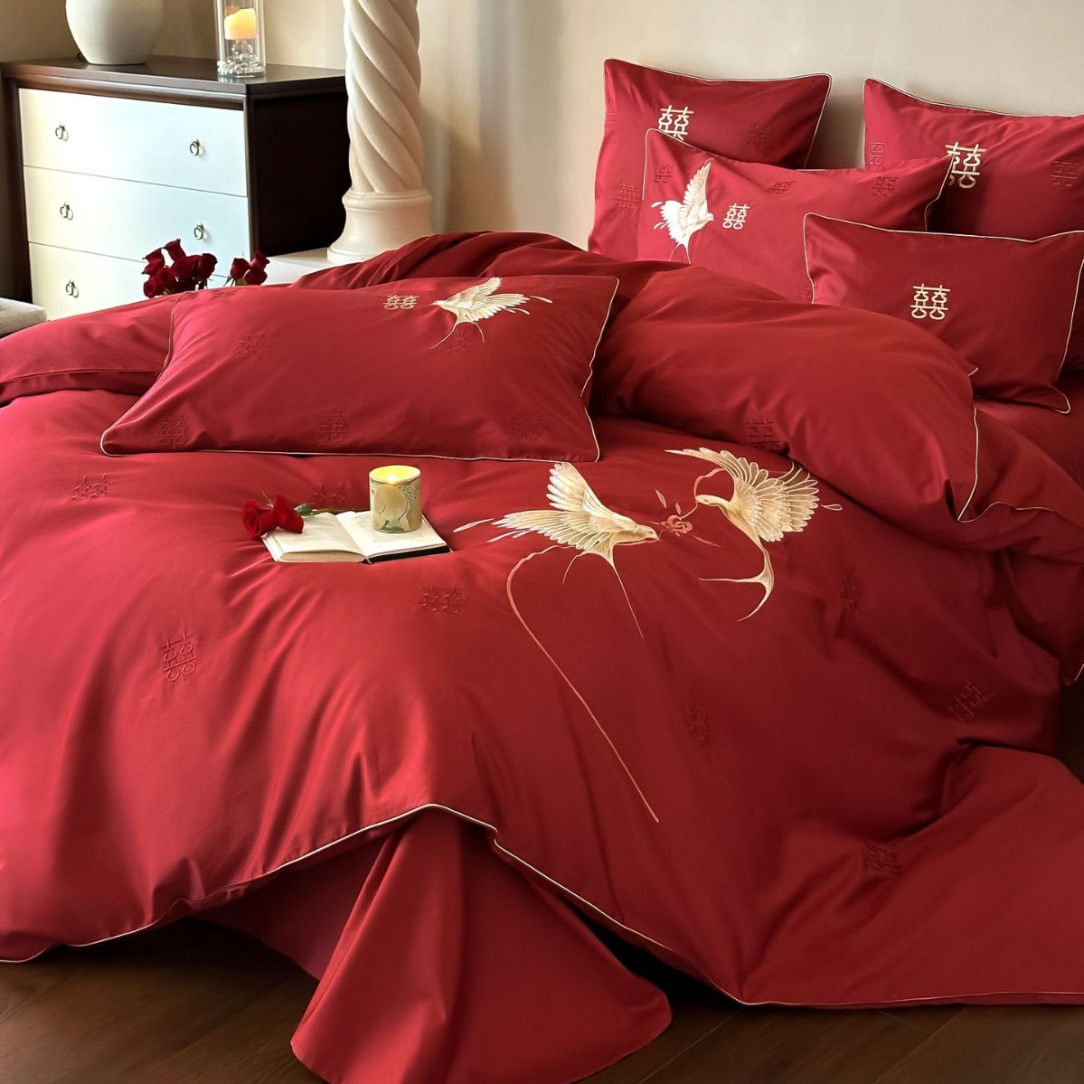 Simple new Chinese-style wedding four-piece set, all-cotton magpie Double Happiness embroidered red wedding pure cotton bedding 1.8 details Picture