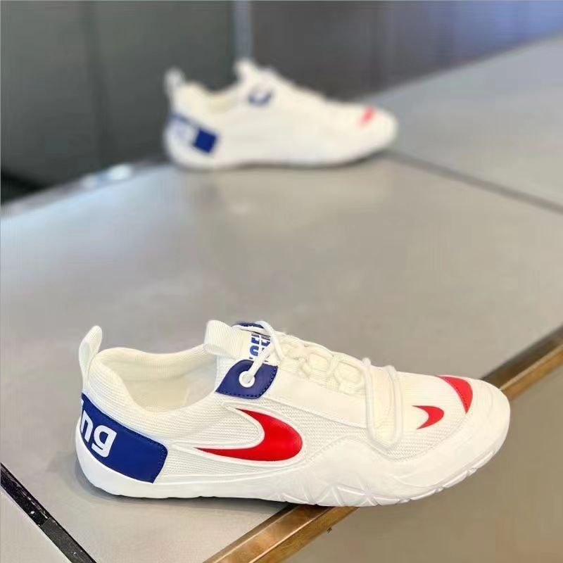 Summer Light Men's Shoes 2023 New Mesh Surface Breathable A Slip-On Soft Sole All Match Casual Shoes Flat Driving Shoes details Picture