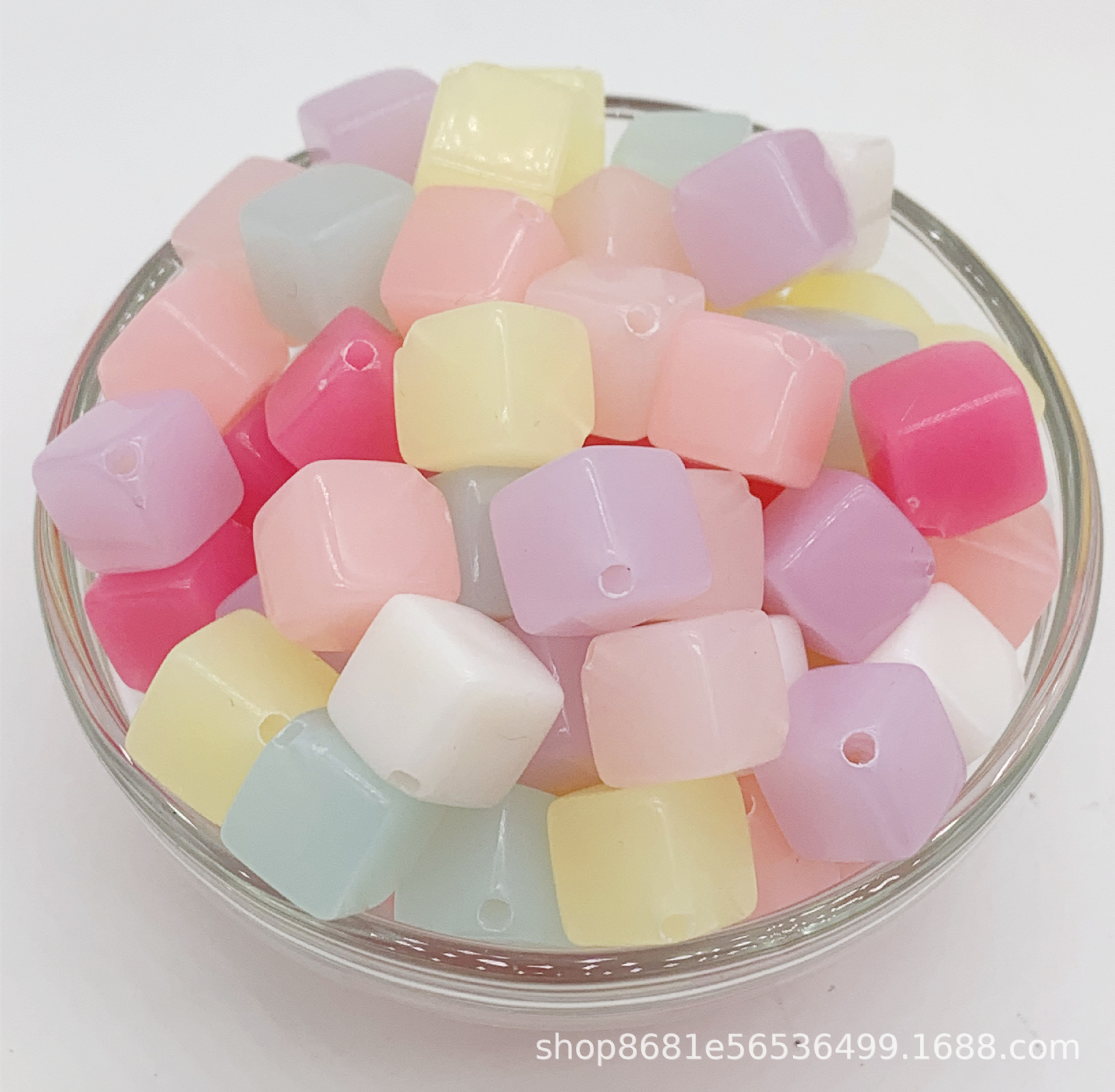 10mm acrílico jelly cubes bead agujero oblicuo cuadrado macarons candy color DIY cubo de azúcar splash bead Specification image