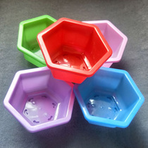 Two yuan shop 6 jiao color flower pot plastic flower pot color hexagonal flower pot shop wholesale sources