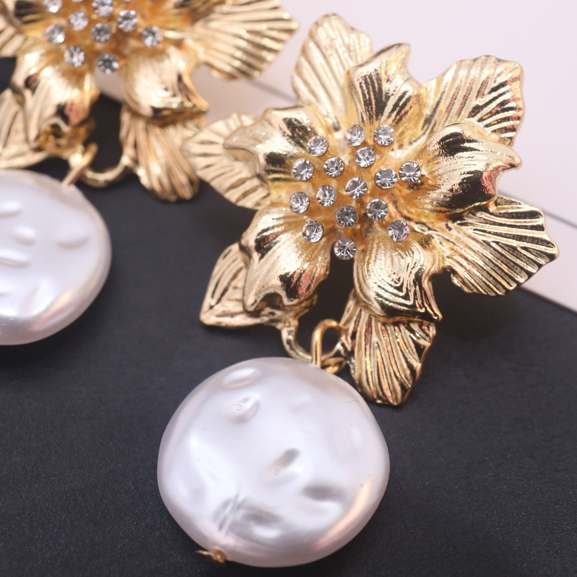 法式花朵 复古巴洛克异形珍珠耳钉手作设计感耳环耳饰批发详情4