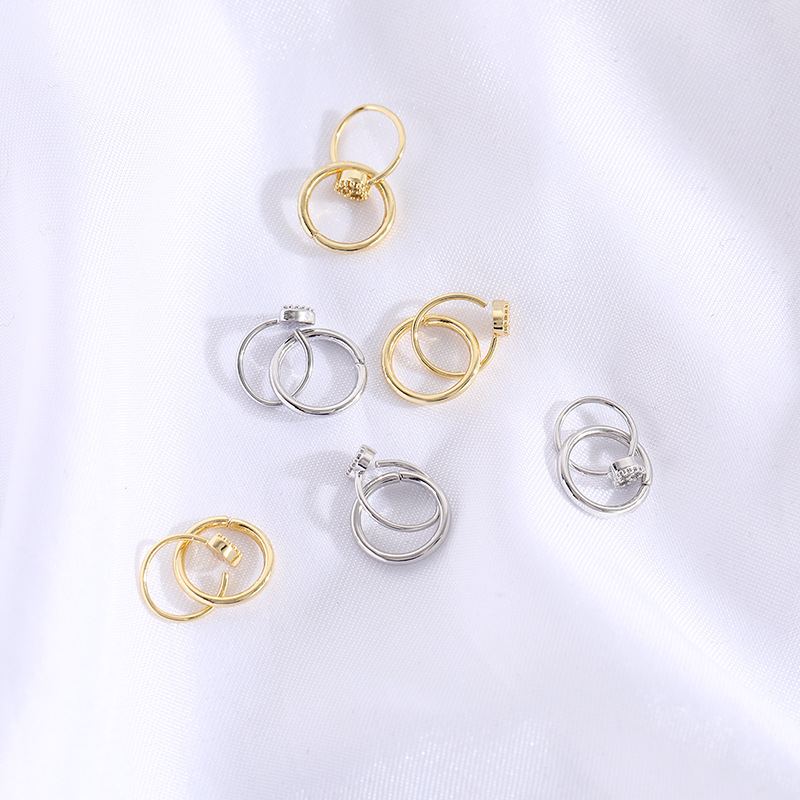 Love Diamond Piercing Jewelry Niche Design Double Nose Ring Europe And The United States Fashion High-Grade Nose Accessories Female Application Scenario
