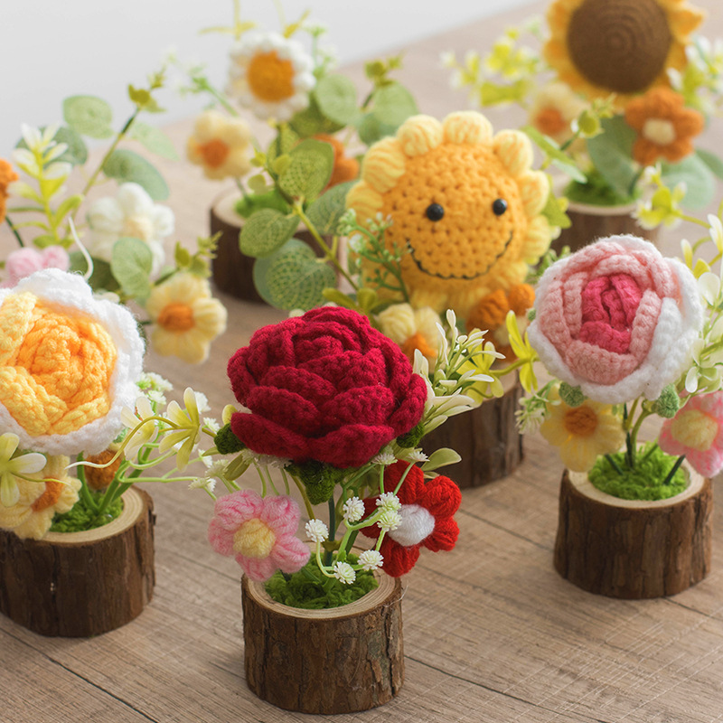 Finished product, hand-woven potted plant, crocheted with wool, sunflower bouquet, gift, home decoration, knitted artificial flower Application Scenario