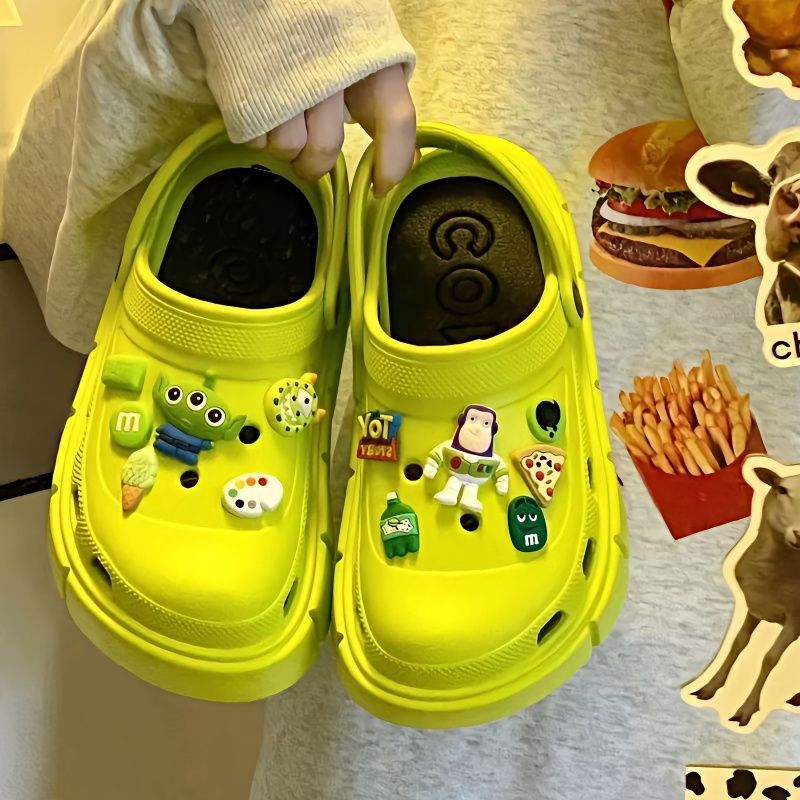 Thick-Soled Crocs Wear Women's Summer Indoor Home 2023 New Style Of Anti-Slip Platform Sandals For Women details Picture