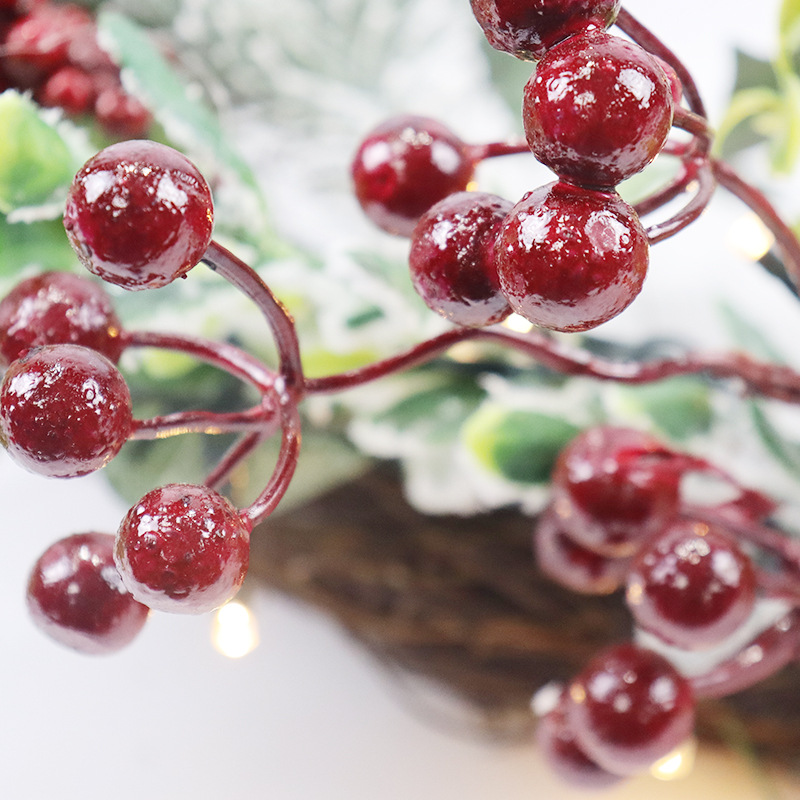Artificial Red Fruit Christmas Wreath Christmas Decorations Window Props Home Window Christmas Wreath Door Hanging Application Scenario