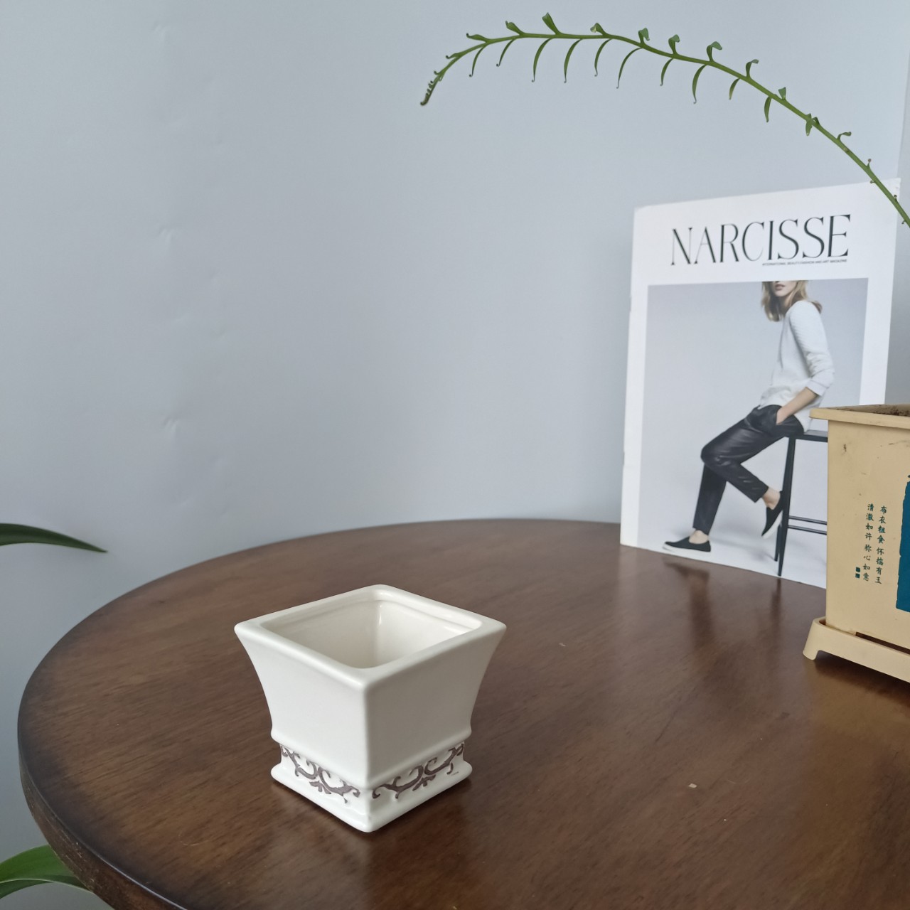 Nordic high-temperature ceramic vases, European-style vase ornaments, succulent planting home decoration vases, special sale clearance Item Picture