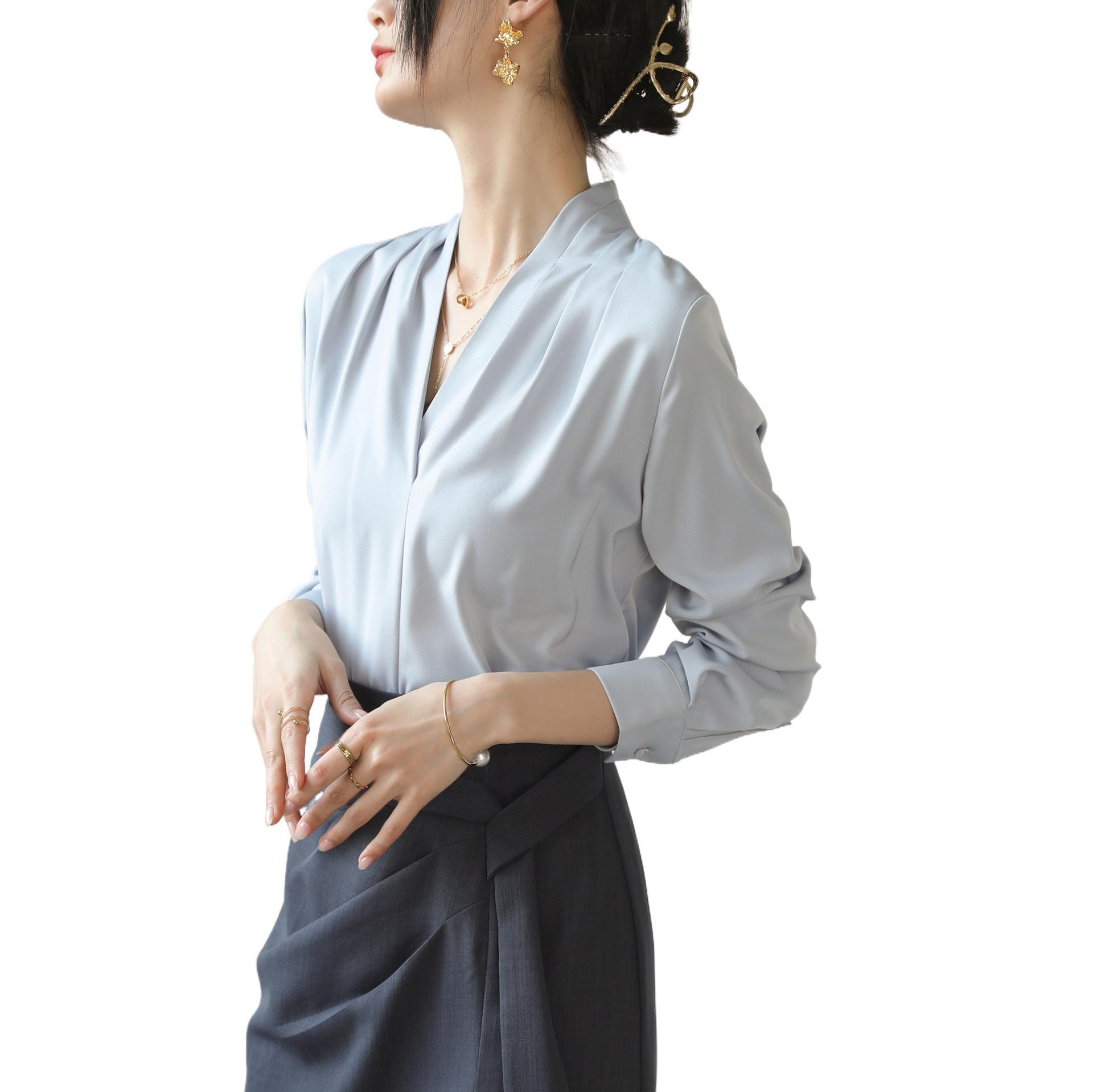 Spring and autumn high-end blue shirts, women's French V-neck professional shirts, commuting and interview tops, spring and autumn long-sleeved shirts Item Picture