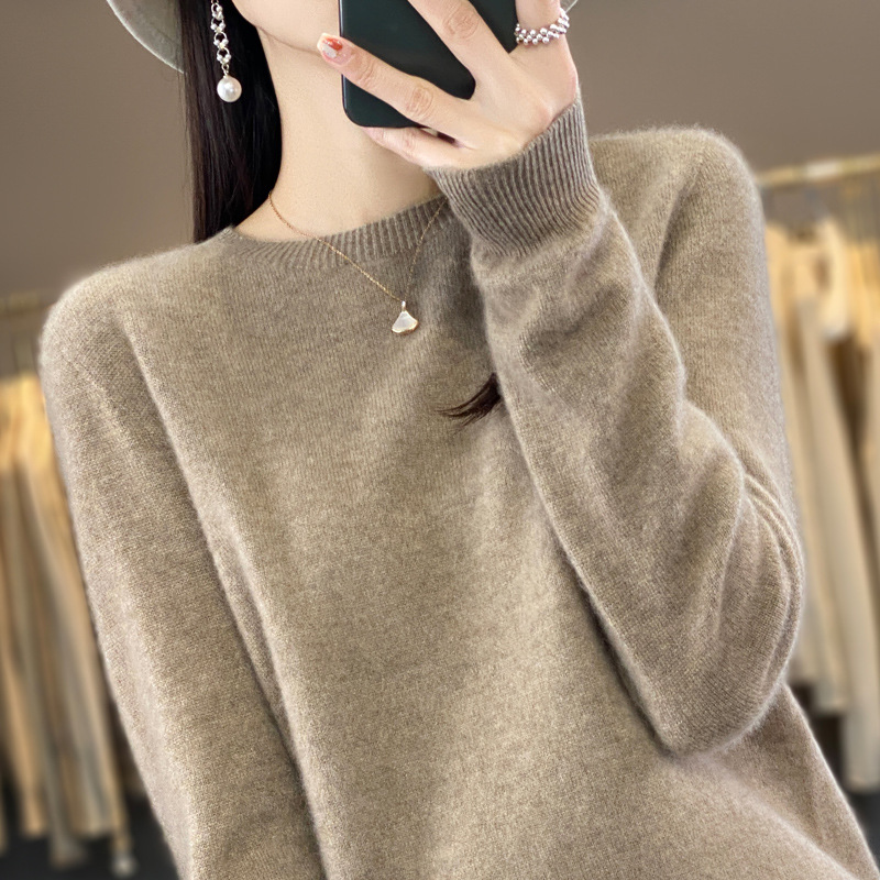 一线成衣圆领羊毛衫女宽松针织打底毛衣长袖纯色上衣秋冬新款套头