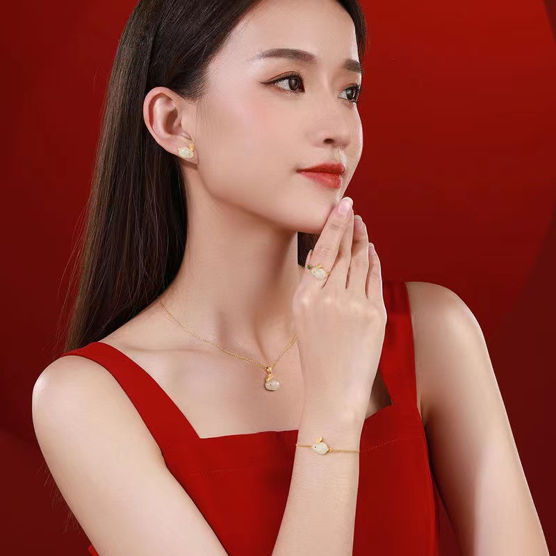 Hetian Jade Rabbit Pendant S925 Silver and gold plated lovely Jade Rabbit earrings necklace bracelet ring fairy jewelry set Application Scenario