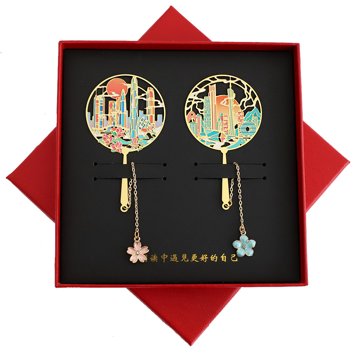 Guangzhou Tower, Little Waist, a characteristic scenic spot in Guangdong, metal hollowed-out bookmark, a tourist souvenir for students in Shenzhen Item Picture