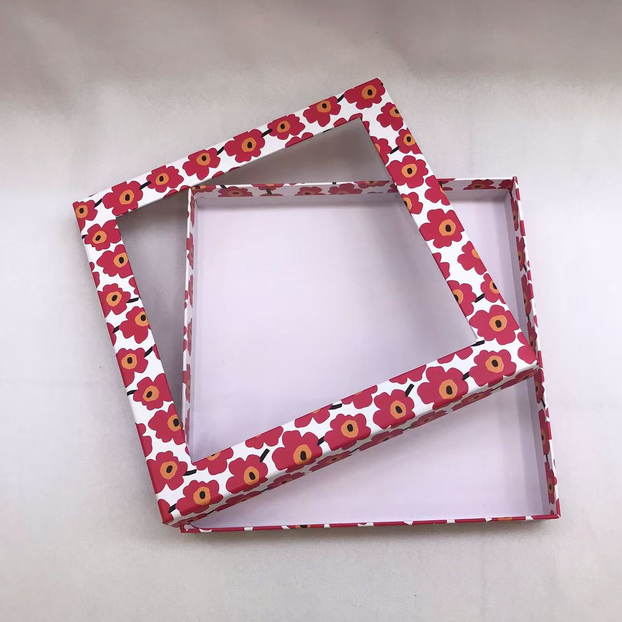 现货精致红色印花丝巾盒PVC开窗天地盖礼盒睡衣衬衫包装盒