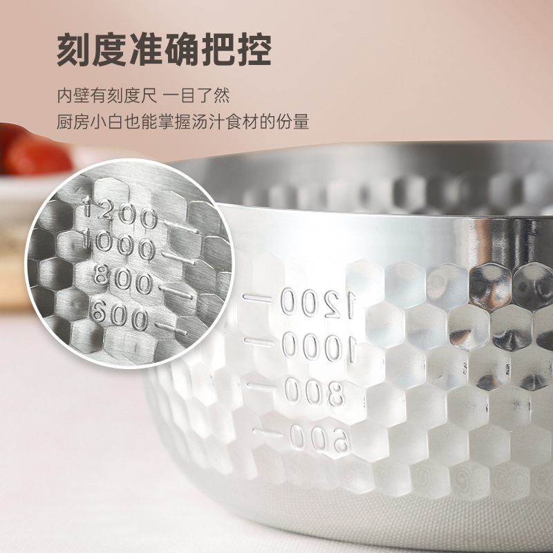 Japanese-style stainless steel snow flat pot, food-grade non-coated hammer texture non-stick pot, instant noodle soup pot, noodle cooking pot, household milk pot Application Scenario
