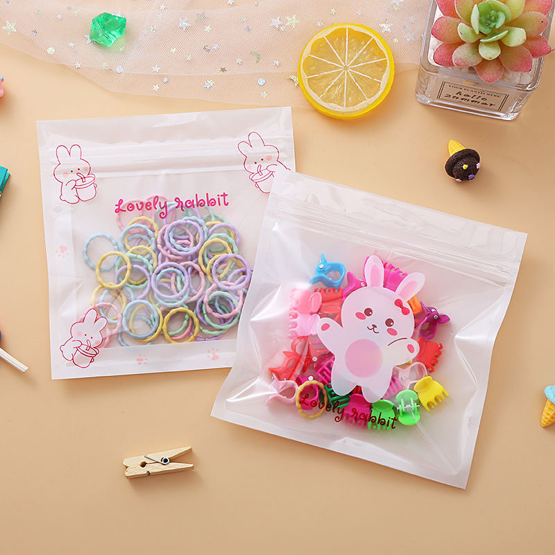 South Korea Cute Cartoon Small Bag Children's Jewelry Three-Sided Zip-Lock Bag Bear Cookie Candy Mask Storage Bag Application Scenario