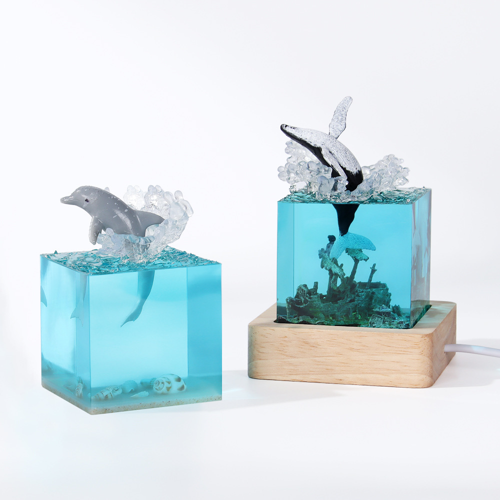 Creative Marine handicrafts resin whale humpback whale dolphin megalodon Coffee shop home night light ornaments Item Picture