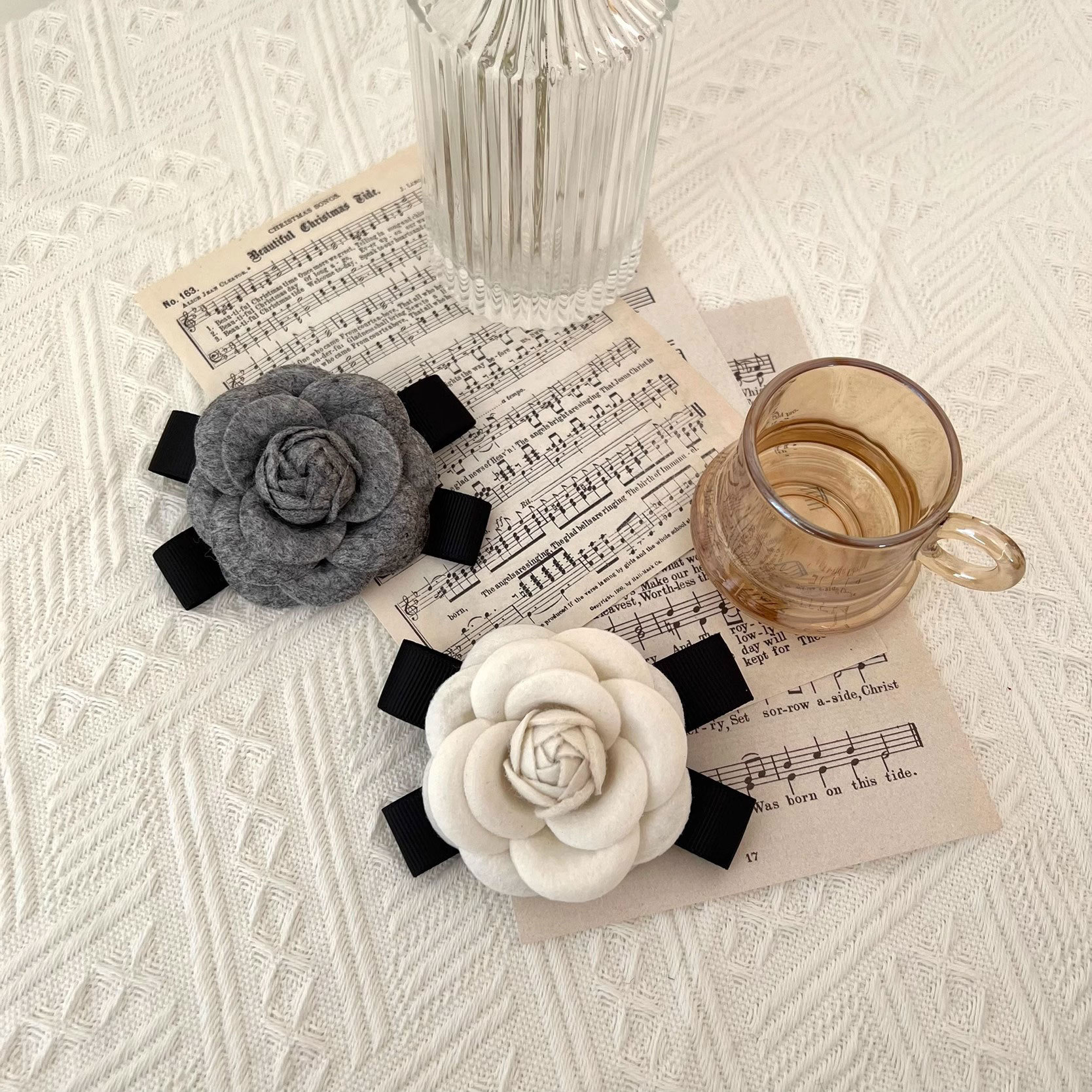 Little fragrant camellia bow brooch, colorful three-dimensional flower pin, woolen coat accessory, bow tie grey Specification image