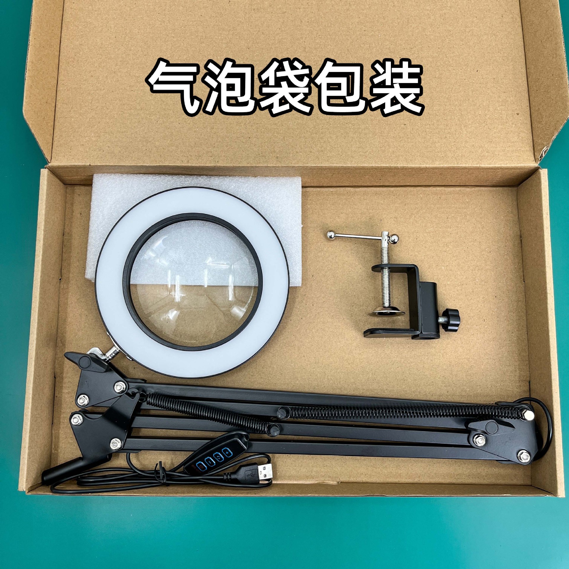 Folding clip-on magnifying glass lamp for eyelash extension, nail art, embroidery, beauty supplementary lighting, clip-on magnifying glass with light Application Scenario