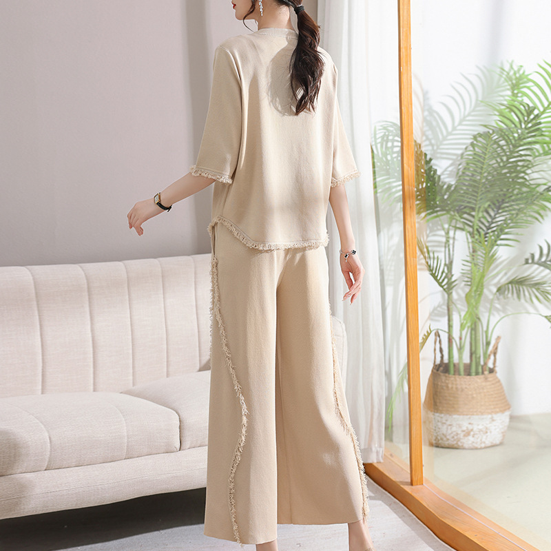 Mom Spring Set 2025 New Style Fashionable and Stylish ice Silk clothes for middle-aged and Elderly women, two-piece early spring set for 50 years old Application Scenario