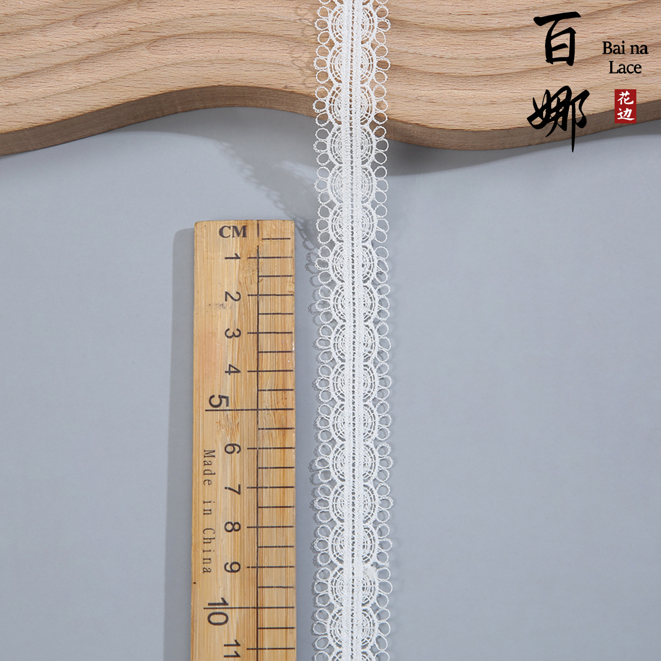 White milk silk lace water-soluble lace for DIY clothing, hair accessories, curtains, tablecloths, throw pillows and other home textile lace accessories Application Scenario