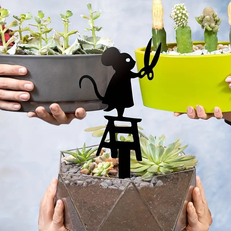 Temu hot selling metal garden decoration mouse insert cross-border independent station modern creative art metal details Picture