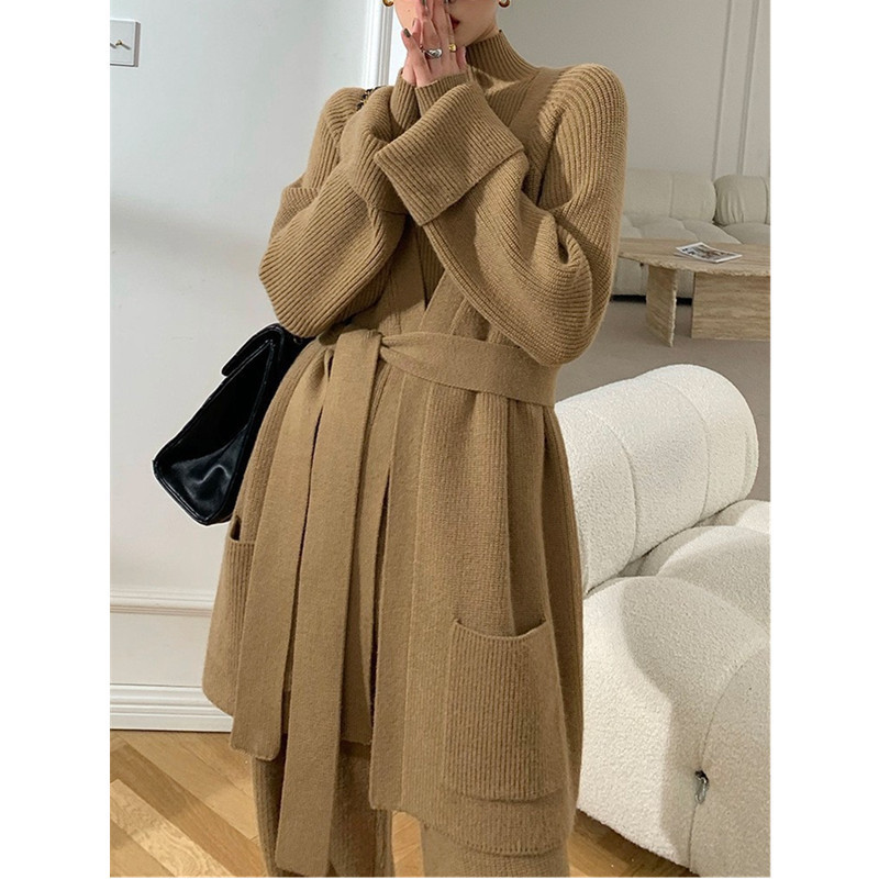 Autumn and winter Korean-style women's knitted sweater fashionable set, mid-length loose and laid-back style cardigan wide-leg pants three-piece set Specification image
