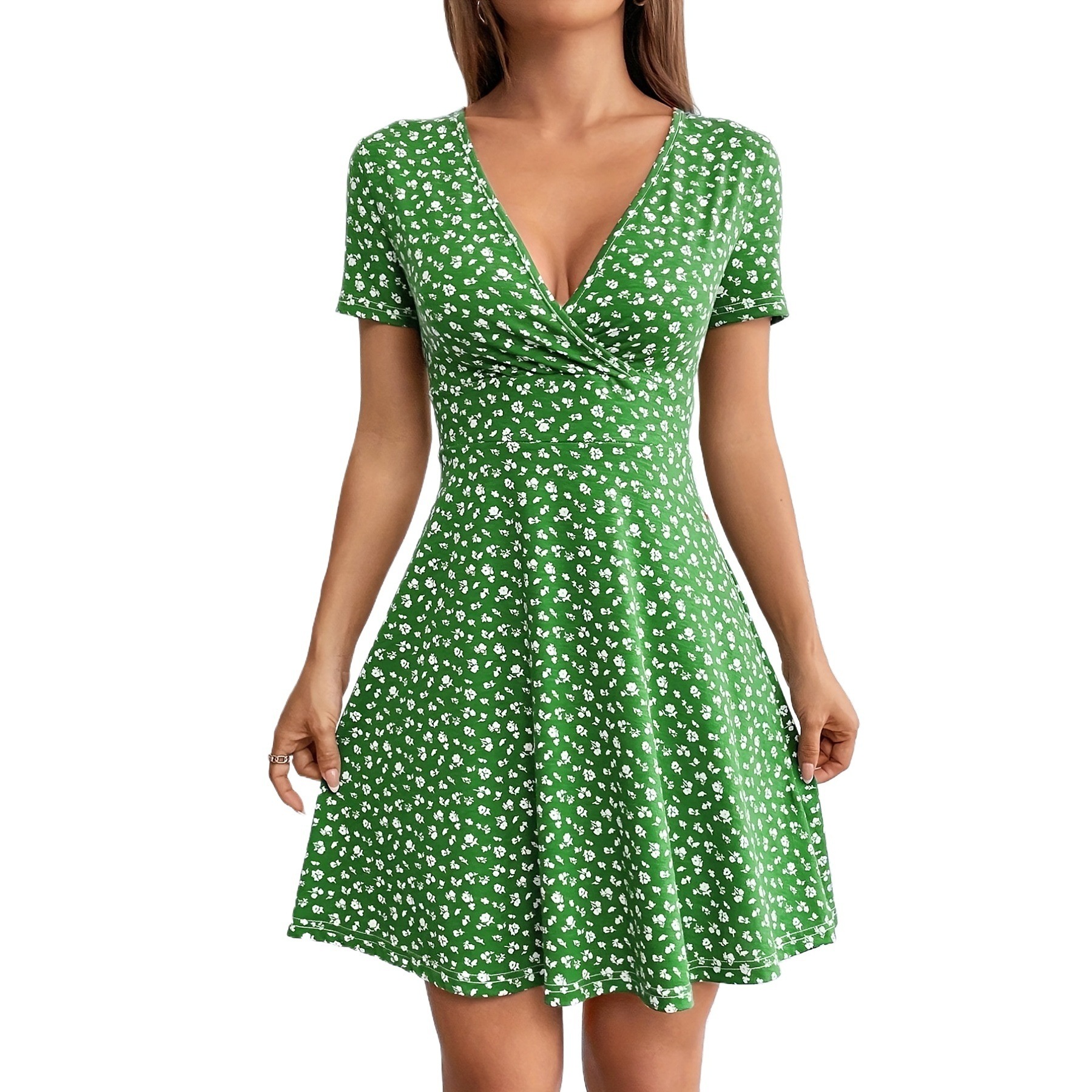 The 2023 new cross-border women's clothing from Europe and America is a bestseller on Amazon, featuring a fashionable floral V-neck dress Item Picture