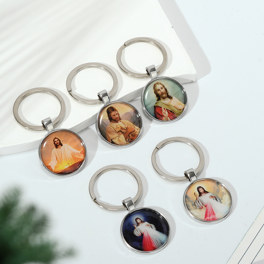 European and American fashion retro pendants, keychains, small pendants, accessories, metal keychains, luggage pendants, factory customization Specification image