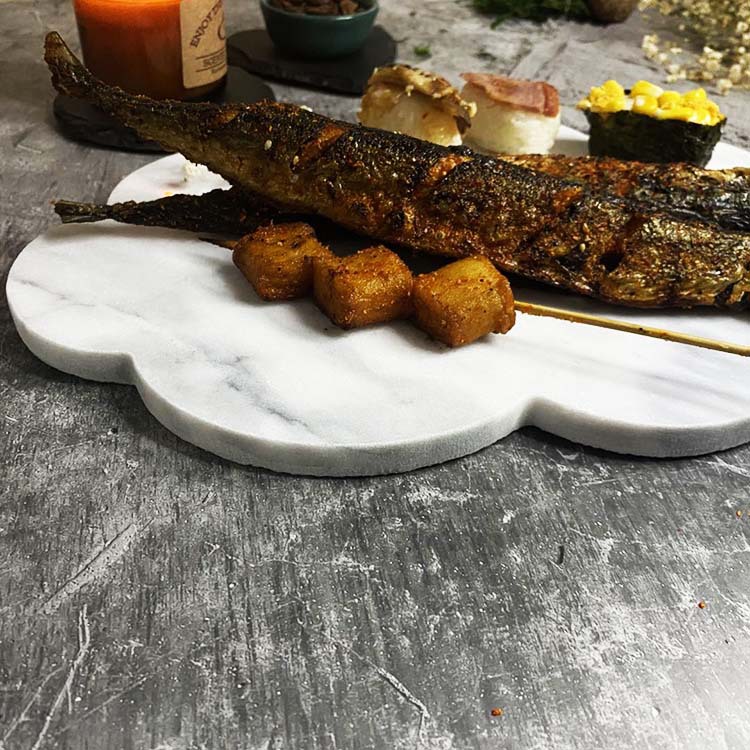 Europe And The United States Ins Creative Natural Marble Tray Cloud Shape Tray European Cuisine Barbecue Plate Tableware Application Scenario
