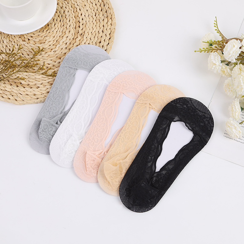 Women's Socks Lace Summer New Ultra-Thin Boat Socks Non-Slip Anti-Fall Cotton Bottom Lace Shallow Mouth Invisible Socks details Picture