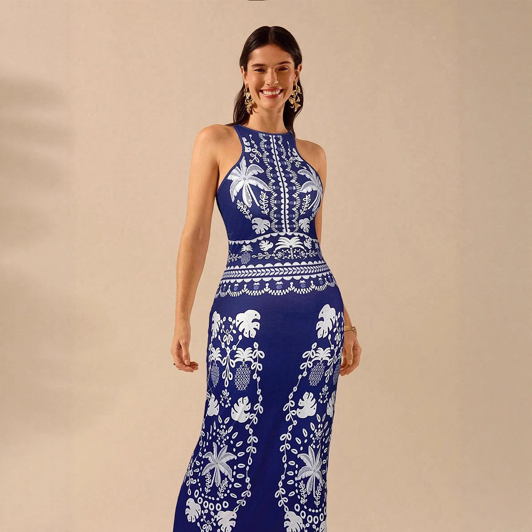 The new summer round-neck sleeveless printed slit cheongsam dress from Europe and America is elegant and stylish with a retro zipper
