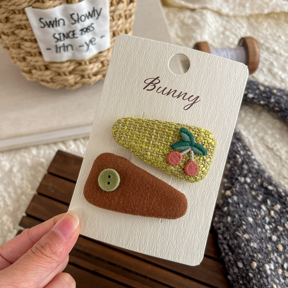 2025可露丽几何爱心发夹秋冬高级感时尚格纹发饰发卡后脑勺碎发夹详情8